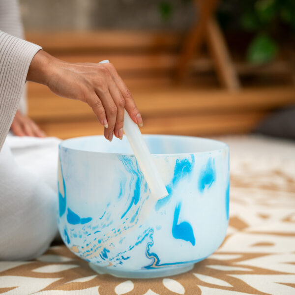 Meinl Sonic Energy Marble Campana di Cristallo 10″ Ø 25cm Sol4 Light Blue 432 Hz Chakra della Gola MCSB10G