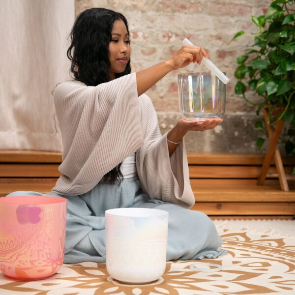 Meinl Sonic Energy Essence Set 3pz Campane di Cristallo Set Solarplexus Crown Chakra della Gola 440 Hz E4/B3/G3 ECSBSETEBG